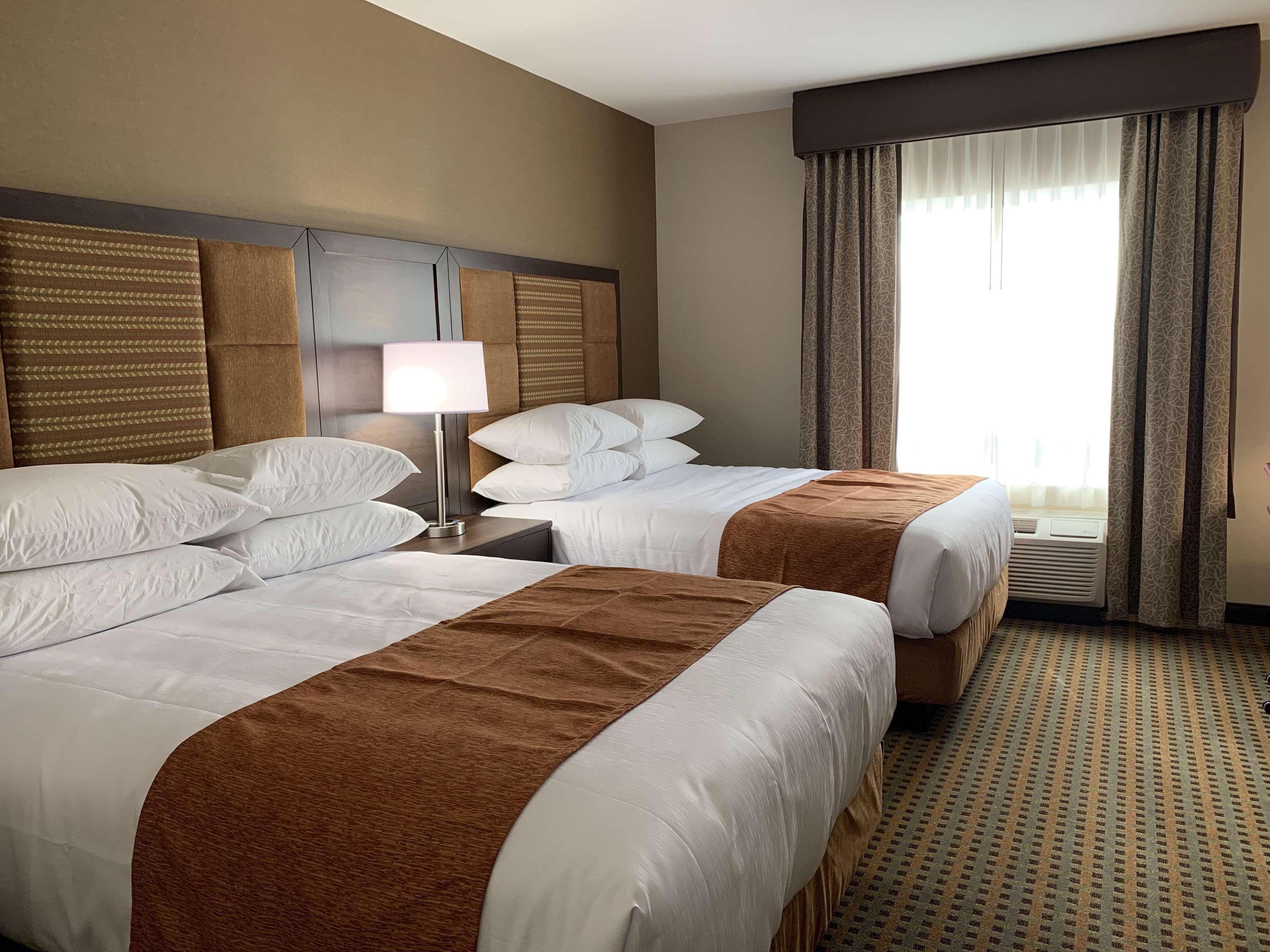 Best Western Plus Hinton Inn & Suites Zewnętrze zdjęcie