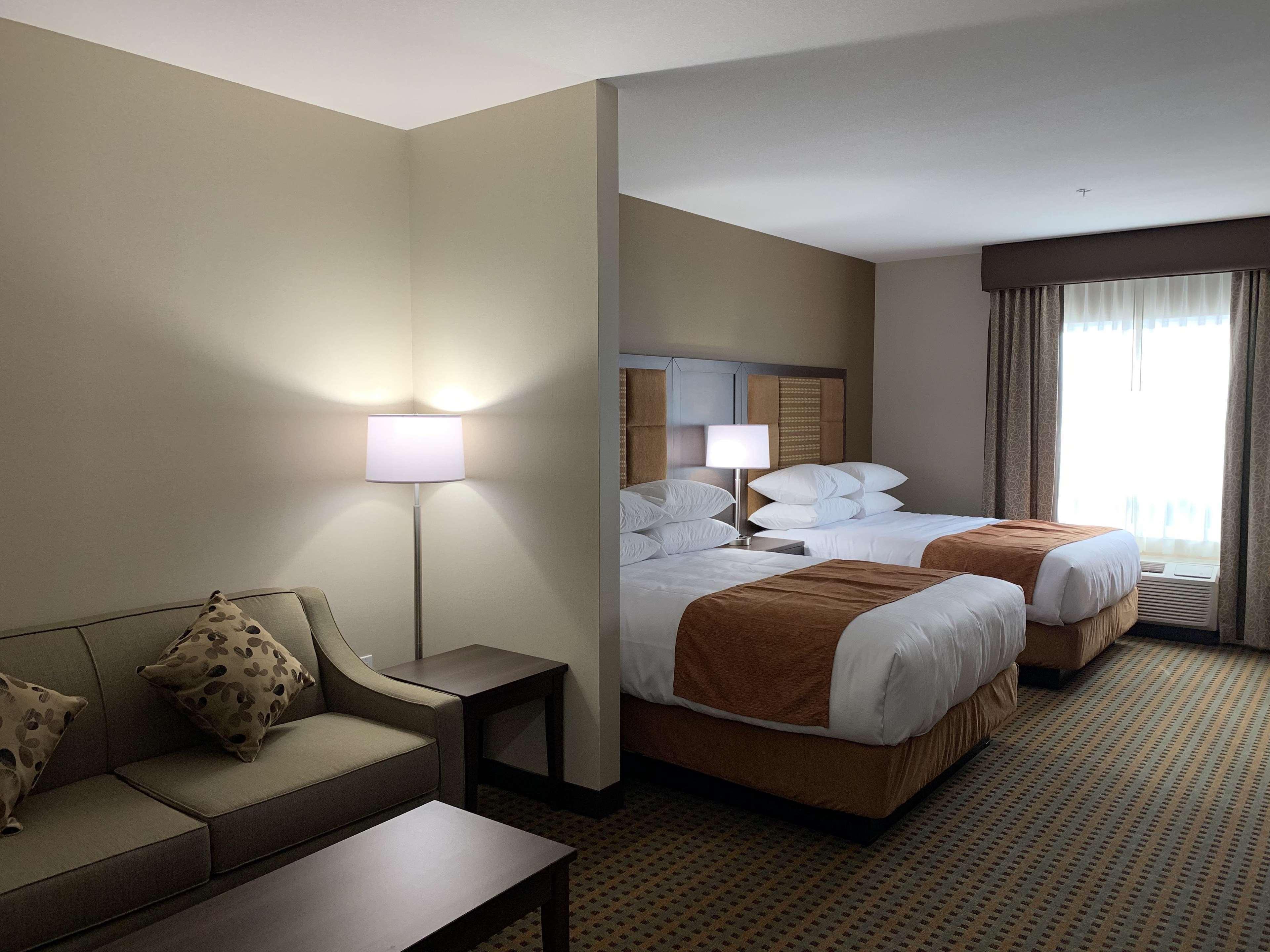 Best Western Plus Hinton Inn & Suites Zewnętrze zdjęcie