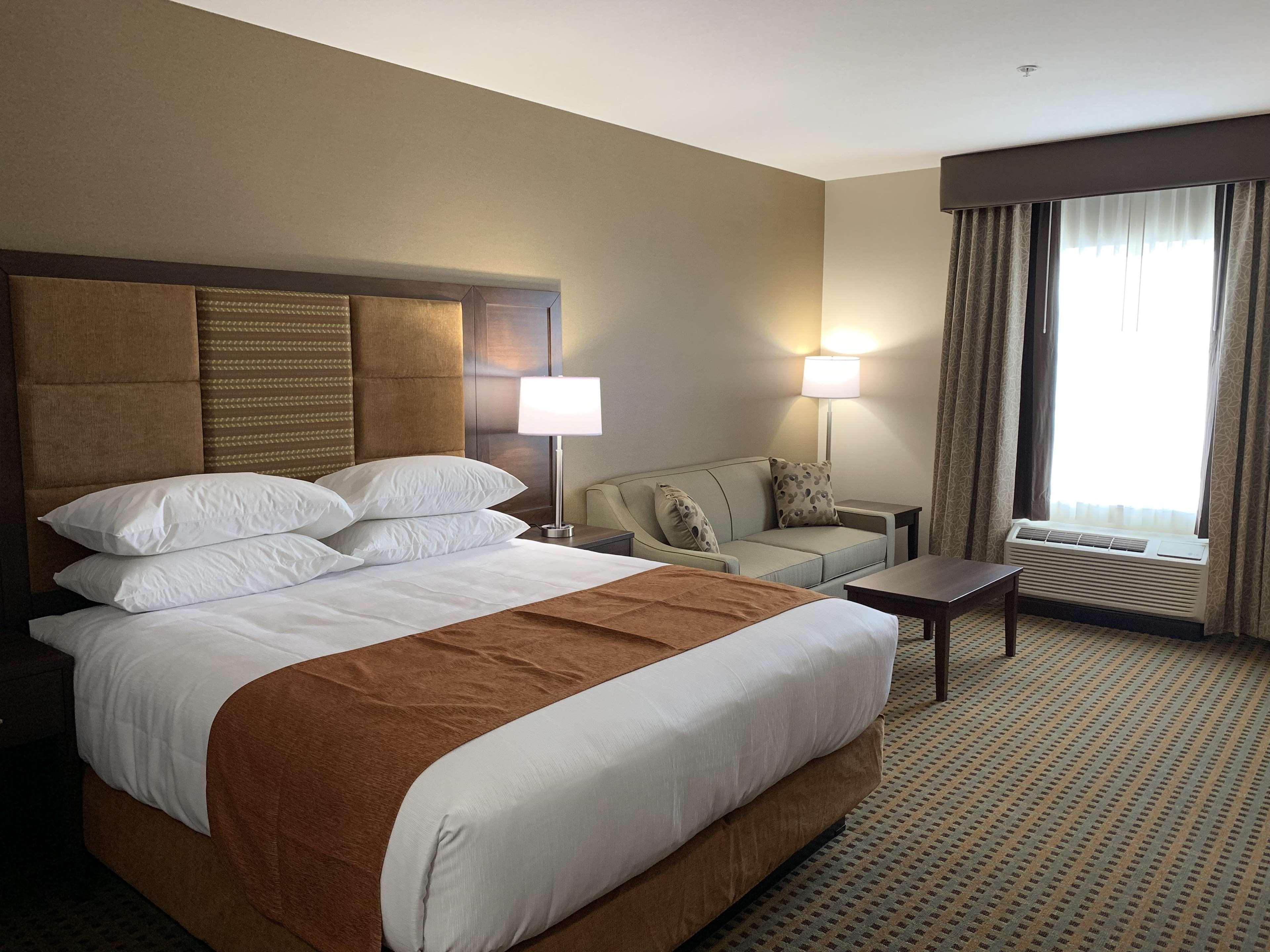 Best Western Plus Hinton Inn & Suites Zewnętrze zdjęcie