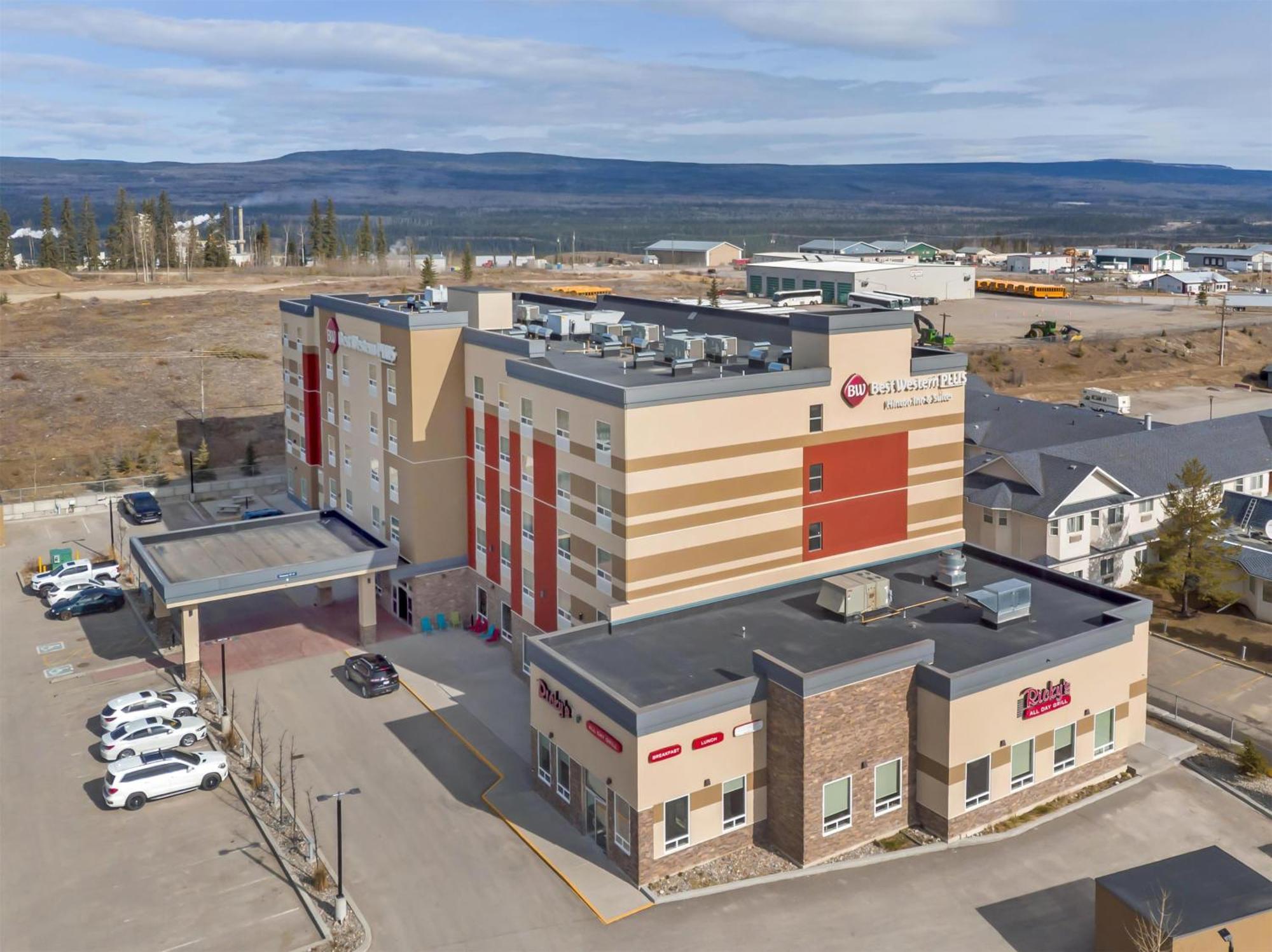 Best Western Plus Hinton Inn & Suites Zewnętrze zdjęcie