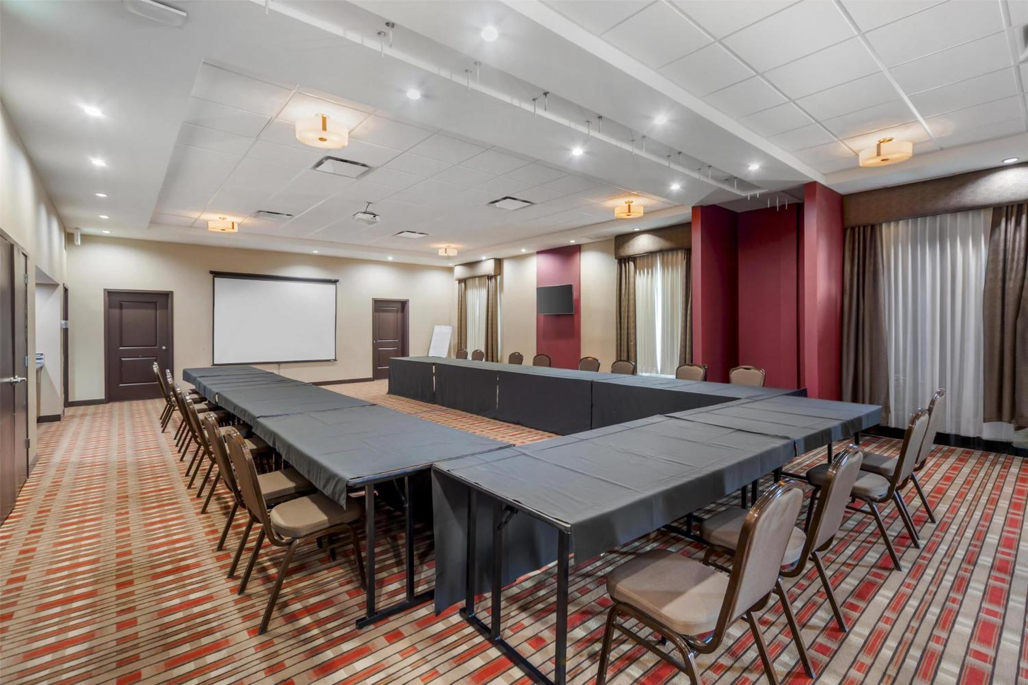Best Western Plus Hinton Inn & Suites Zewnętrze zdjęcie