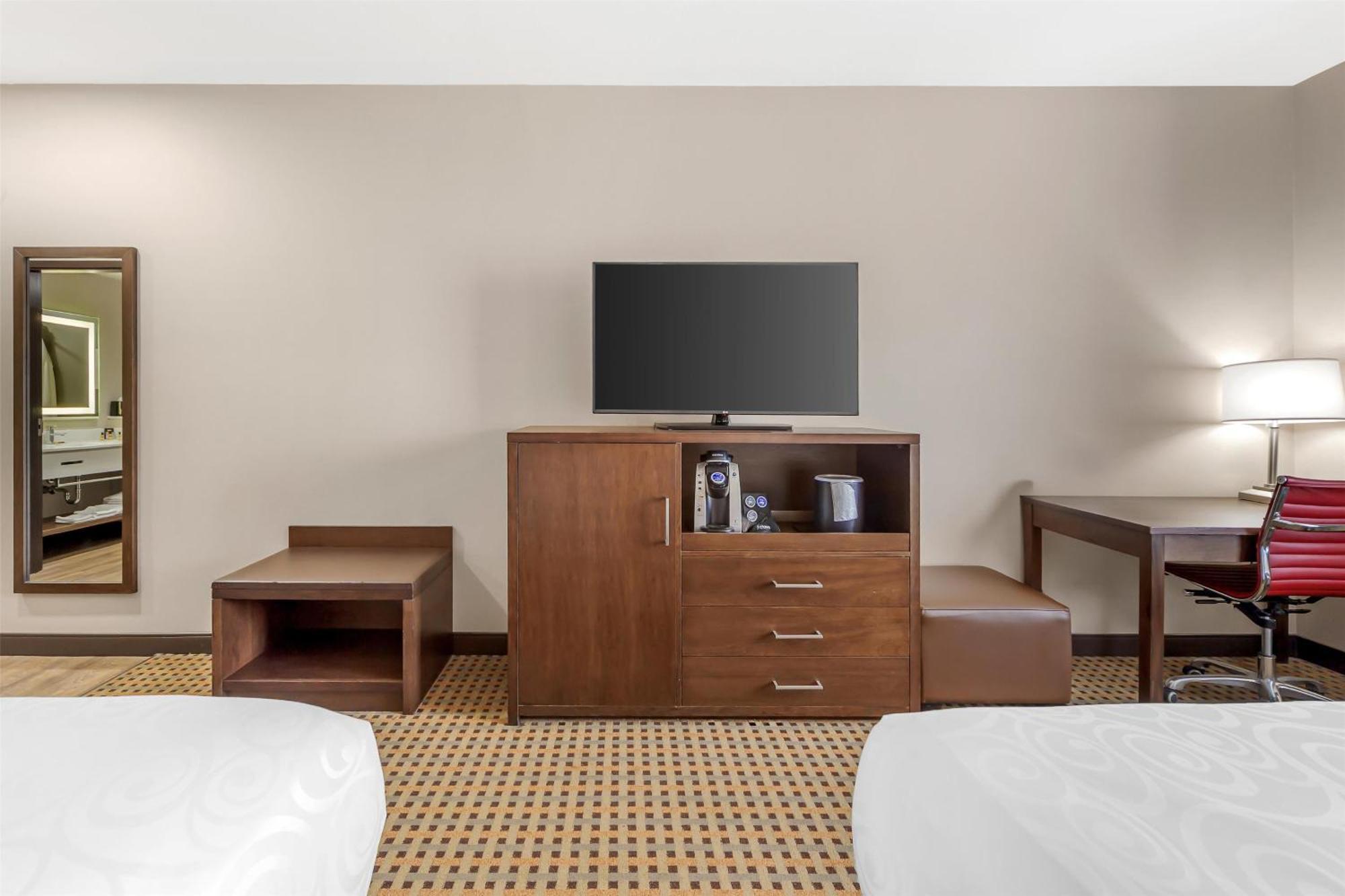 Best Western Plus Hinton Inn & Suites Zewnętrze zdjęcie