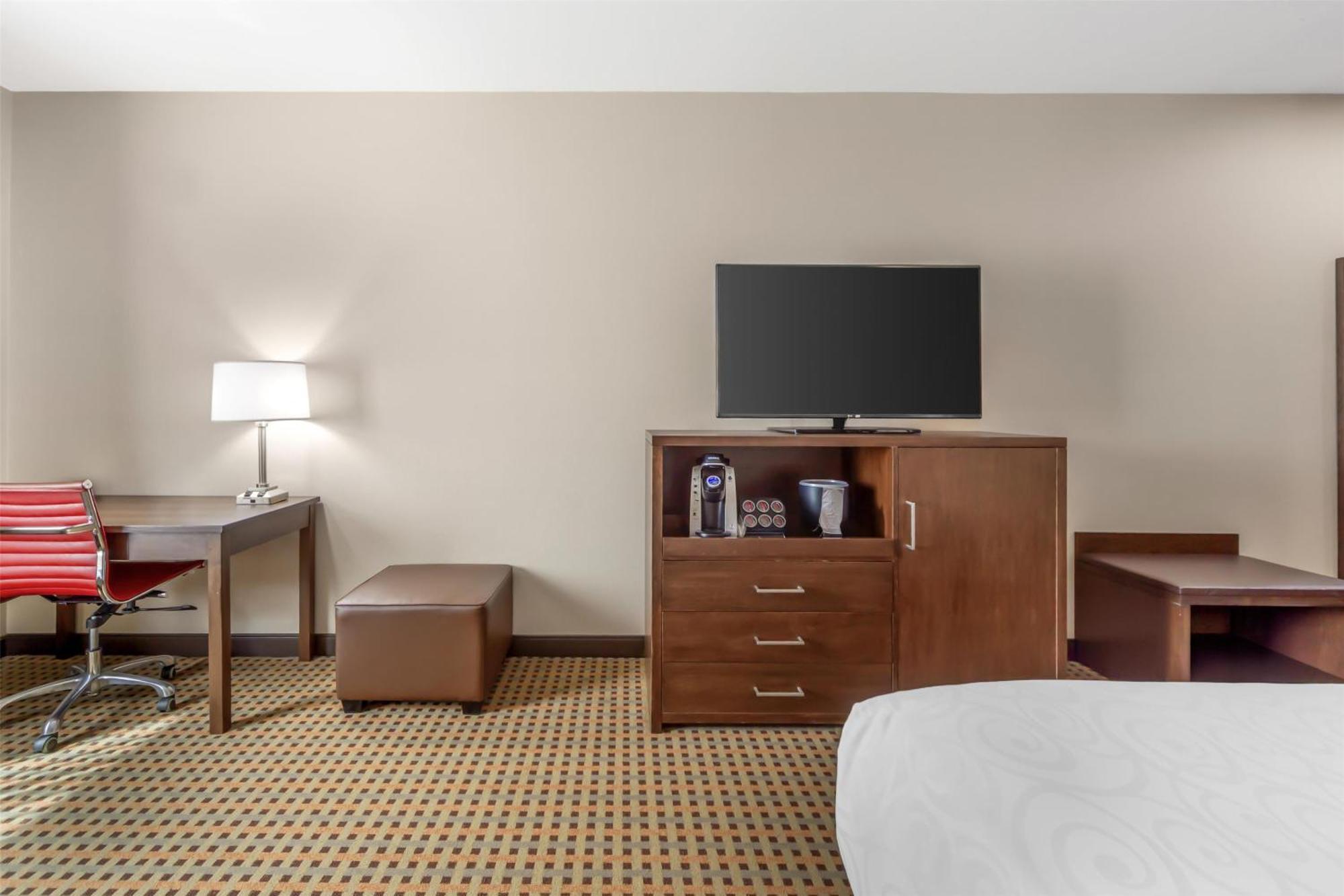 Best Western Plus Hinton Inn & Suites Zewnętrze zdjęcie