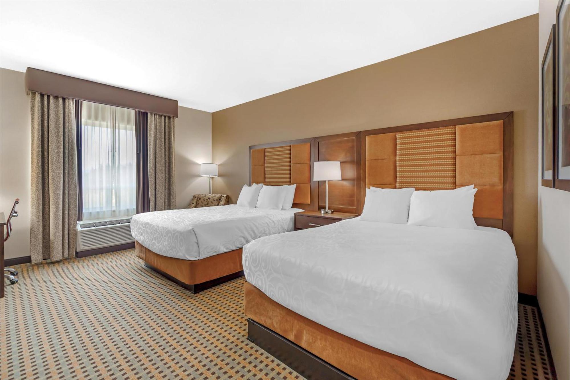Best Western Plus Hinton Inn & Suites Zewnętrze zdjęcie
