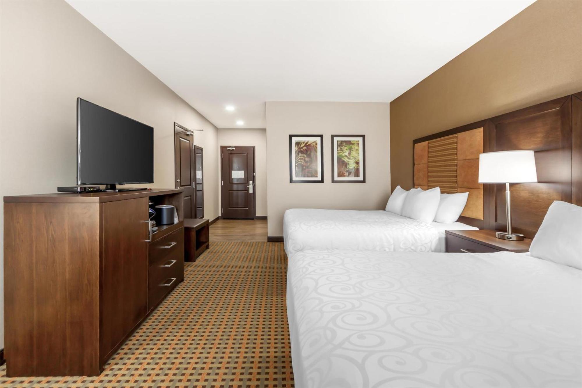 Best Western Plus Hinton Inn & Suites Zewnętrze zdjęcie
