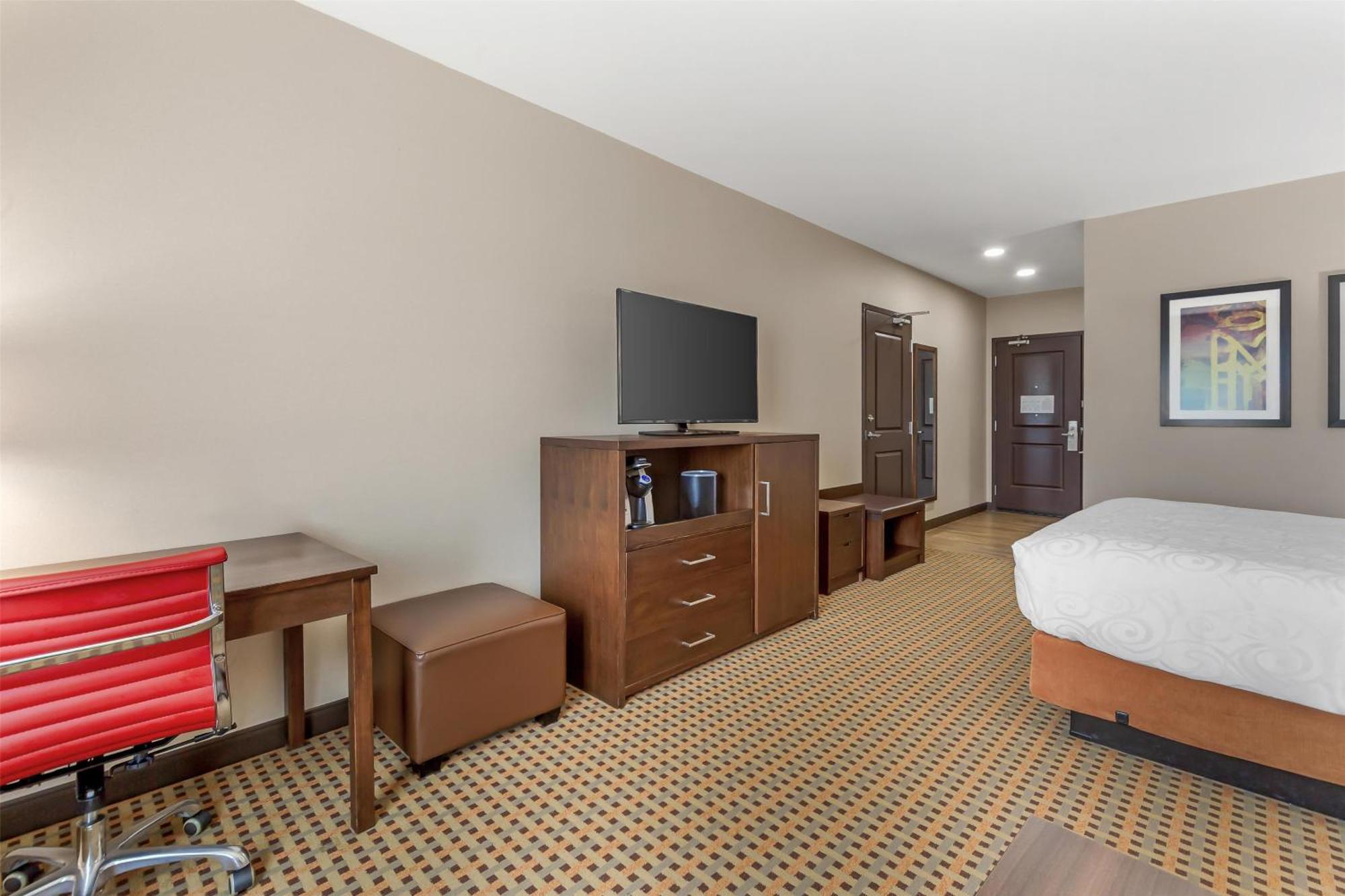 Best Western Plus Hinton Inn & Suites Zewnętrze zdjęcie