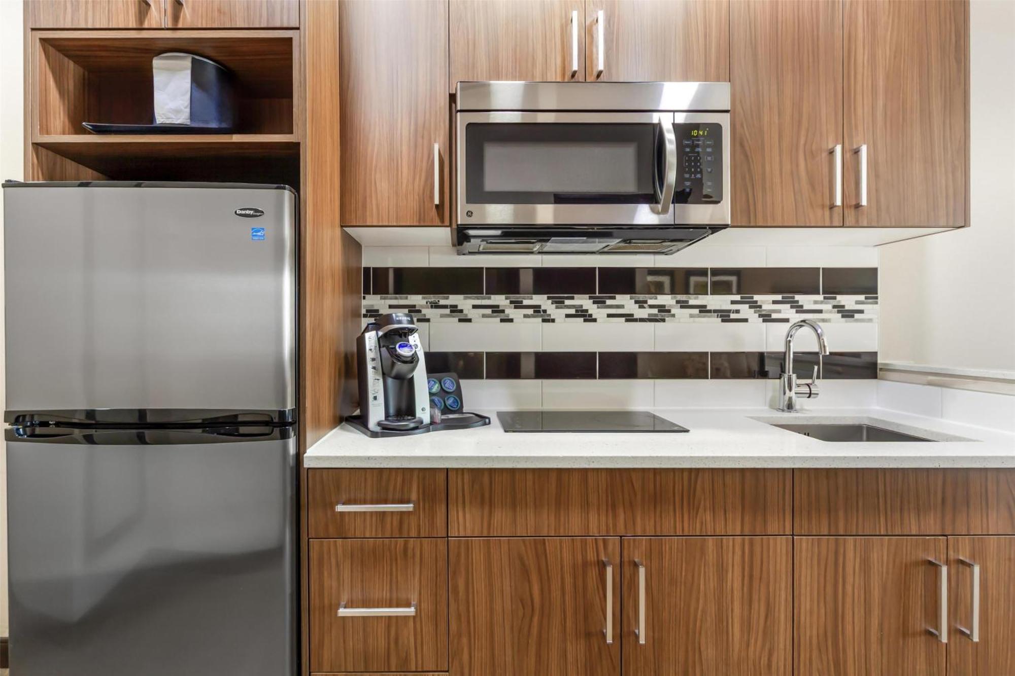 Best Western Plus Hinton Inn & Suites Zewnętrze zdjęcie
