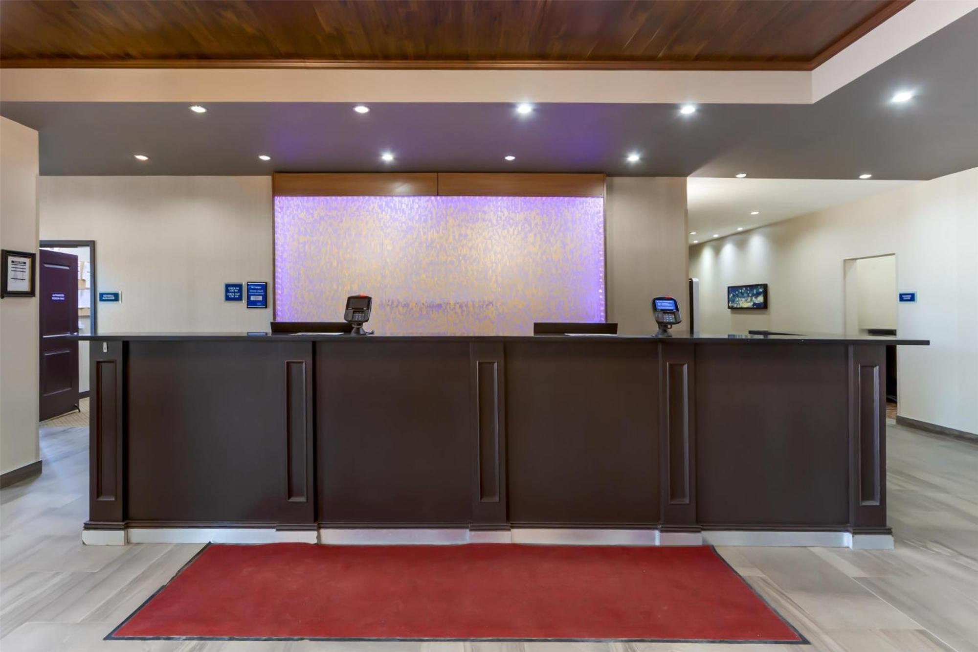 Best Western Plus Hinton Inn & Suites Zewnętrze zdjęcie