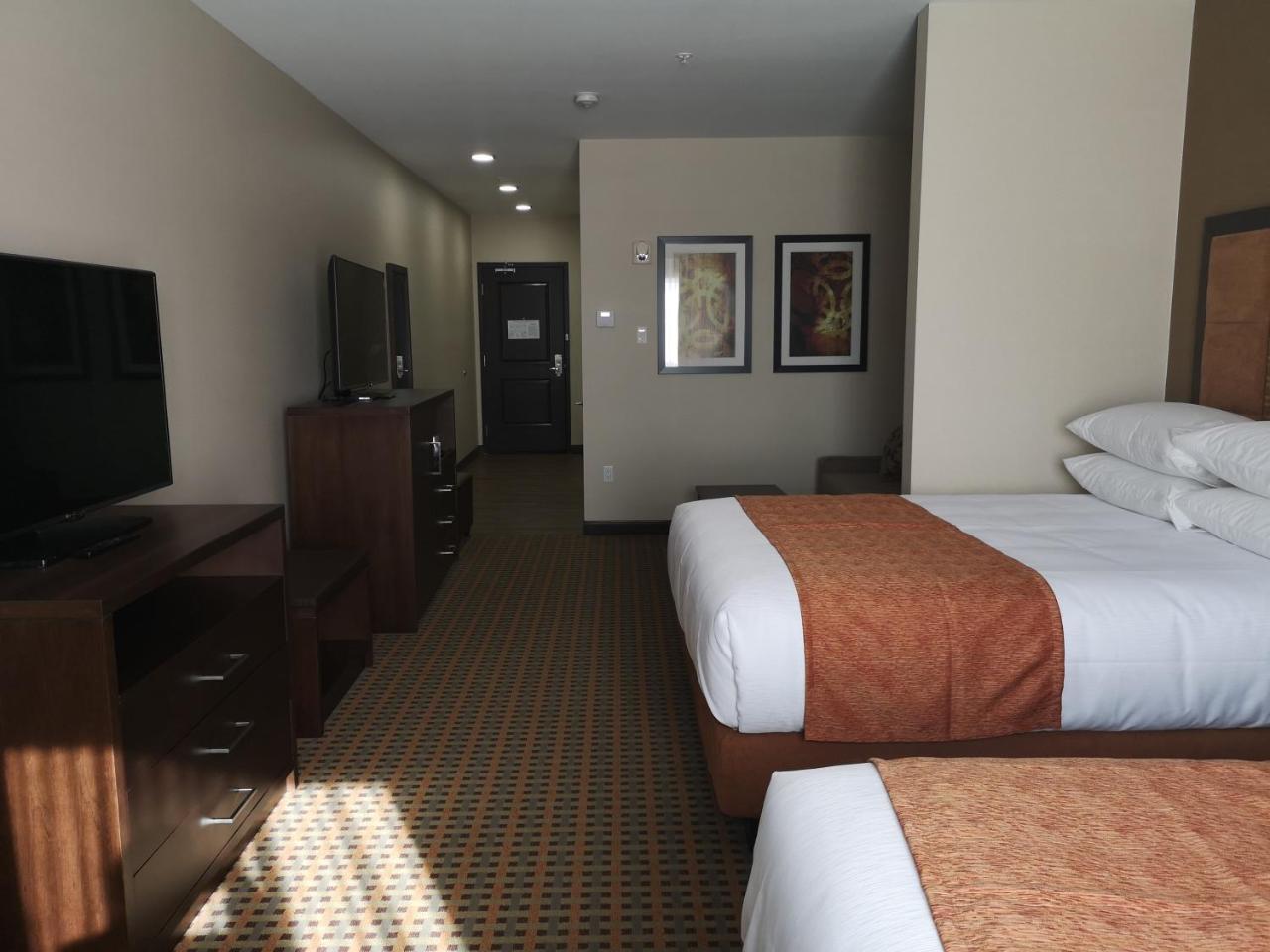 Best Western Plus Hinton Inn & Suites Zewnętrze zdjęcie
