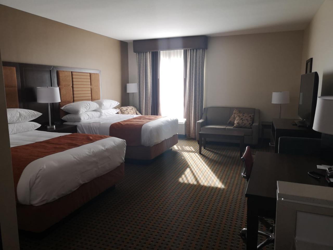 Best Western Plus Hinton Inn & Suites Zewnętrze zdjęcie