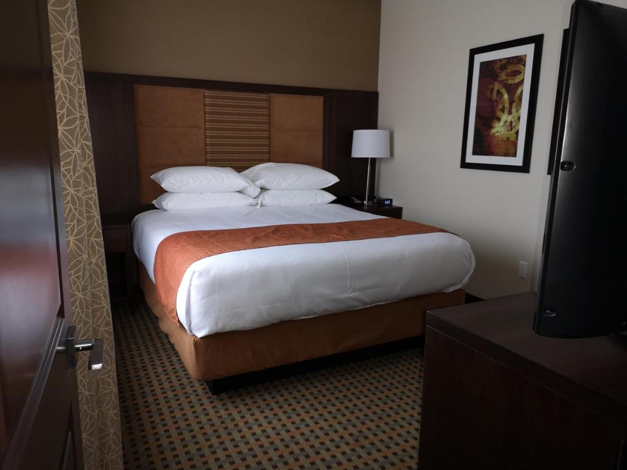 Best Western Plus Hinton Inn & Suites Zewnętrze zdjęcie