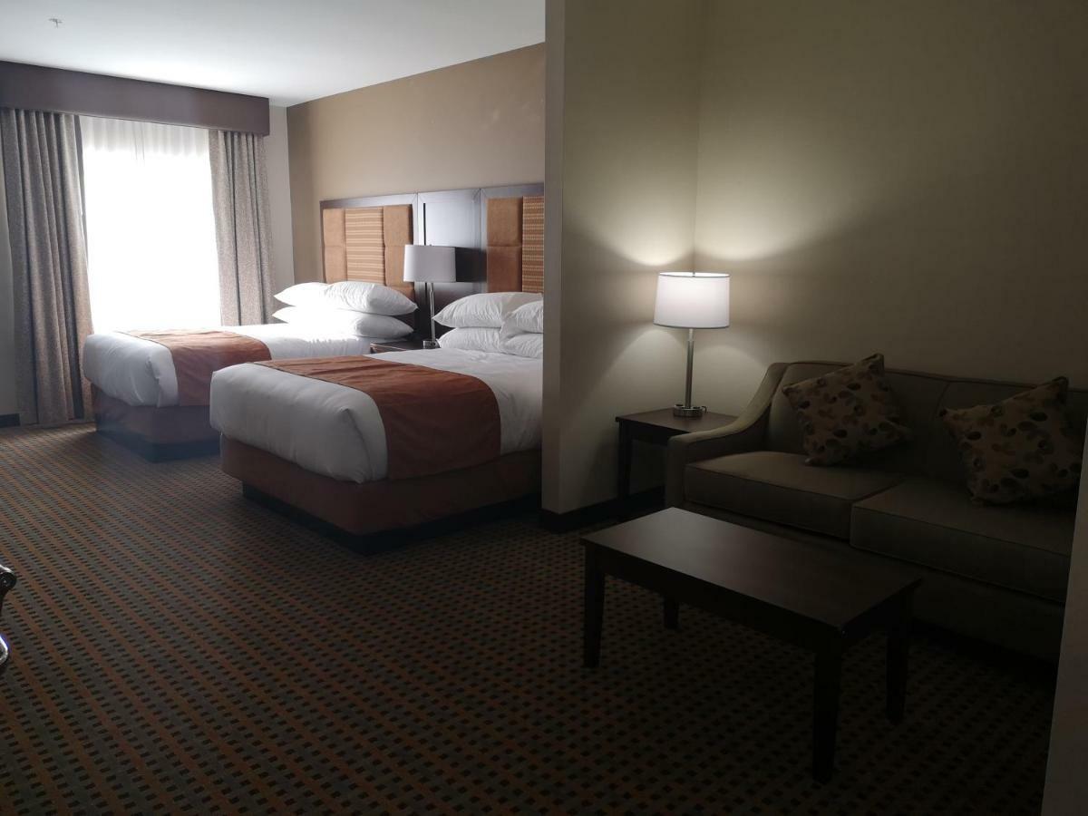 Best Western Plus Hinton Inn & Suites Zewnętrze zdjęcie